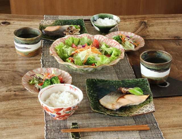 赤絵淡花輪花大鉢 - 【おとなの和食器屋 さんすい通販本店】