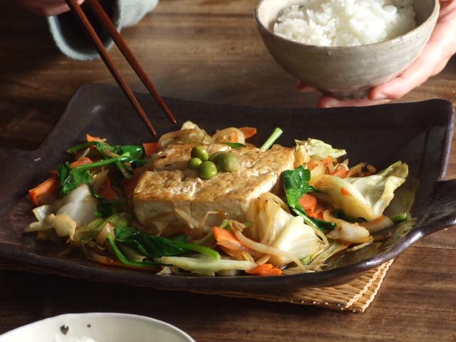 黒釉耐熱角大皿