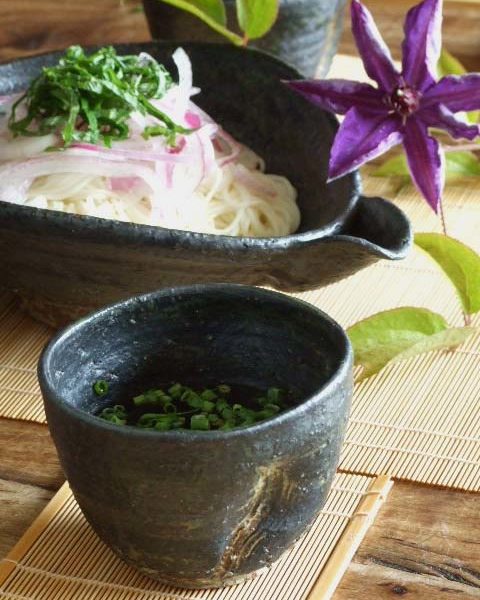 黒織部蕎麦猪口 織部蕎麦猪口（ソギ） - 織部・黄瀬戸のある生活を。瀬戸の