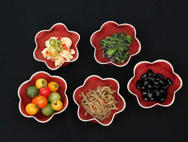 ※特別価格※食器 花盆 楽天市場】たち吉 和食器 花赤絵 中皿 300-0223 | 価格比較